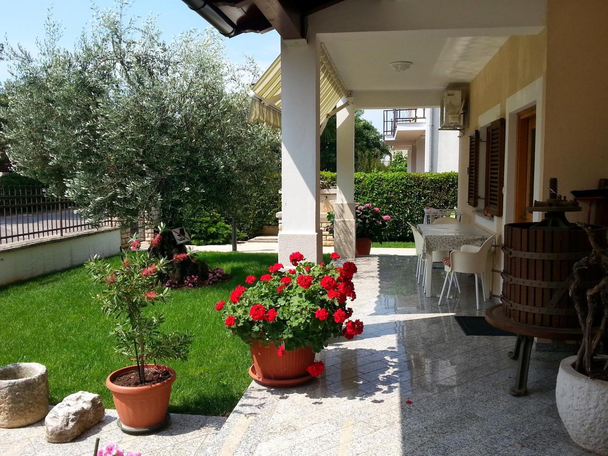 Ulika Rooms & Apartments Poreč Exterior foto