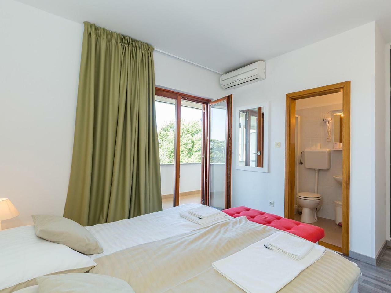 Ulika Rooms & Apartments Poreč Exterior foto