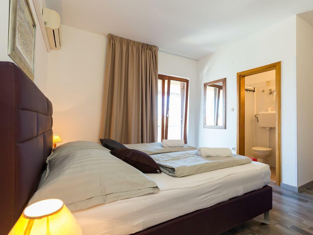 Ulika Rooms & Apartments Poreč Exterior foto